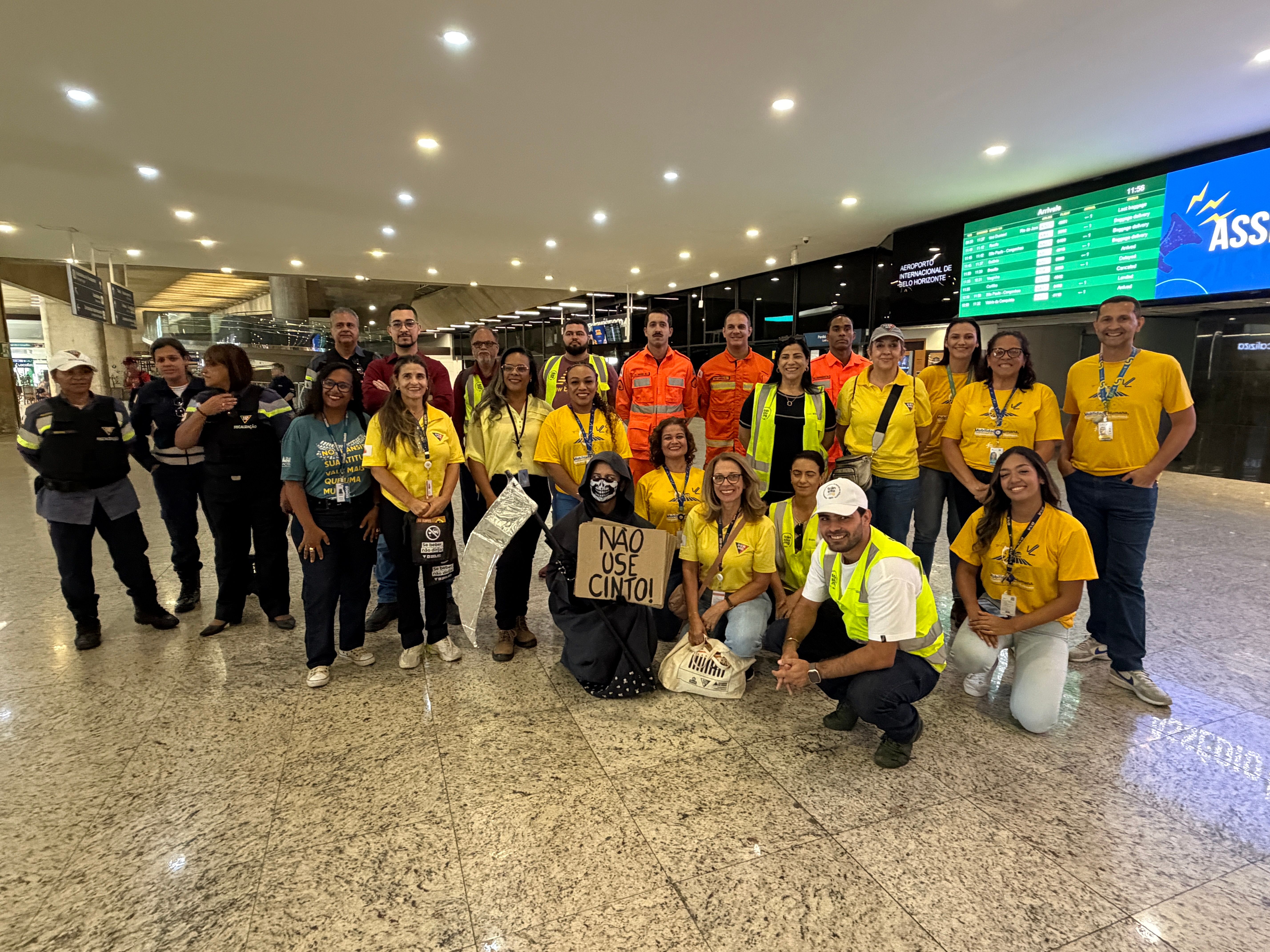 Maio Amarelo: com campanha educativa no terminal, BH Airport leva conscientização sobre segurança no trânsito a passageiros, motoristas e colaboradores